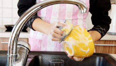 Это вам точно пригодится: 5 способов, которые помогут отмыть любой жир с посуды в холодной воде - hyser.com.ua - Украина