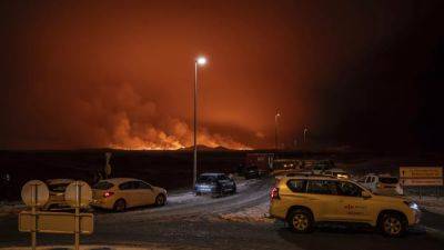 Интенсивность извержения вулкана на исландском полуострове Рейкьянес снизилась - ru.euronews.com