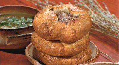 Когда-то давно такие заворачивали в бумагу: рецепт беляшей-пирожков с мясом, которые готовятся на сковороде - hyser.com.ua - Украина