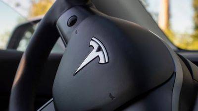 У водителей Tesla — самый высокий уровень аварийности, а водители BMW чаще всего водят в нетрезвом состоянии, — исследование - itc.ua - США - Украина