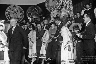 Леонид Брежнев - Киев в 1930-1980 годы – архивные фото празднования Нового года - apostrophe.ua - Украина - Киев
