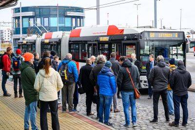 В Праге пассажиров начал возить самый длинный троллейбус в истории Чехии - vinegret.cz - Польша - Чехия - Прага