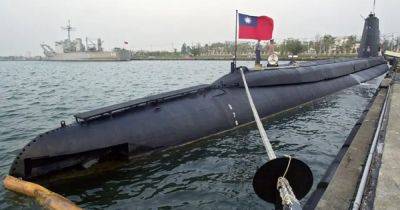ВМС Тайваня ищут моряков, которых высокой волной смыло с подводной лодки (фото) - focus.ua - Китай - Украина - Тайвань - Тайбэй