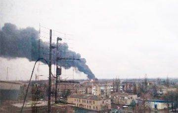 Оккупированный Иловайск затянуло черным дымом после «прилетов» - charter97.org - Россия - Белоруссия - Иловайск