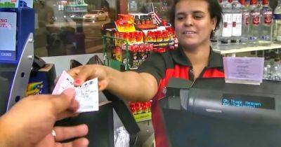 Сработало "сарафанное радио": женщина перед Рождеством случайно узнала о выигрыше в лотерею - focus.ua - Украина - Австралия