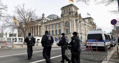 В Германии продолжается поиск сбежавших из психбольницы опасных преступников - cxid.info - Германия