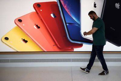Сэм Альтман - Руководитель отдела дизайна iPhone в Apple уходит к Джони Айву в LoveFrom - itc.ua - Украина - Reuters