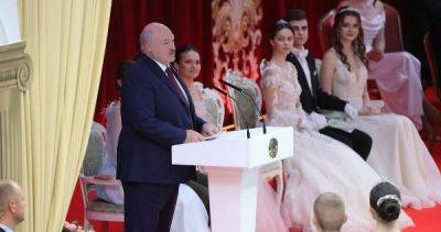 Łukaszenka opowiedział pouczającą historię ze szczytu w Petersburgu - belarus24.by - Белоруссия