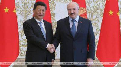 Александр Лукашенко - Си Цзиньпин - Лукашенко прилетел в Китай поговорить с Си Цзиньпином - pravda.com.ua - Китай - Белоруссия - Пекин