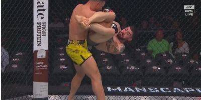 Потерял сознание от удара. Боец UFC совершил сверхопасный прием — рефери пришлось остановить поединок — видео - nv.ua - США - Украина
