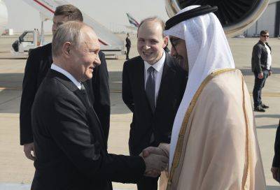 Владимир Путин - Путина арестуют или нет - Путин начал визит в ОАЭ и Саудовскую Аравию - apostrophe.ua - Россия - Китай - Украина - Казахстан - Киргизия - Саудовская Аравия - Эмираты - Абу-Даби - Гаага