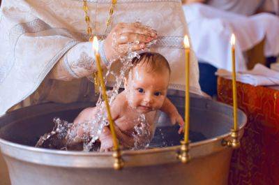 Многие этого не знали: когда нужно крестить ребенка и когда это делать запрещено - hyser.com.ua - Украина