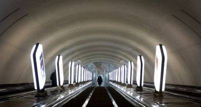 В Киеве остановлена ветка метро. Появились трещины в стенах и пошла вода. - cxid.info - Киев