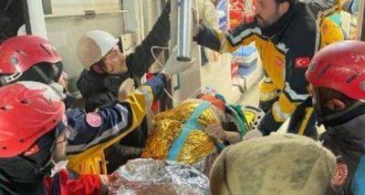 Спустя 205 часов после землетрясения женщину спасли из-под завалов в Турции - dialog.tj - Сирия - Turkey