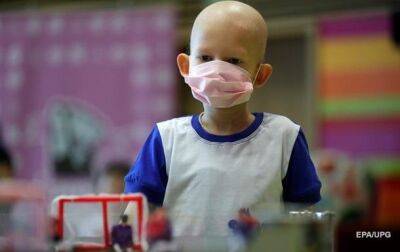 Более 500 украинских детей с онкологией отправлены на лечение за границу - korrespondent.net - Россия - США - Украина - Канада