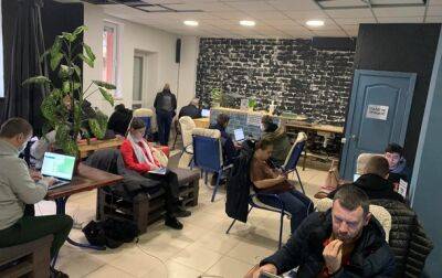 Скандал в Одессе: мужчина получил штраф за раздачу света - korrespondent.net - Украина - Одесса