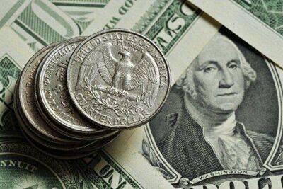 Курс доллара на Мосбирже достиг 75 рублей впервые с 25 апреля, евро превысил 80 рублей - smartmoney.one - Москва