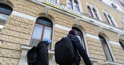 Украинцы в январе продавали и покупали валюту так же активно как до войны: данные НБУ - focus.ua - Россия - Украина
