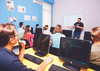Пражская IT-академия STEP открывает весенний набор. Для украинцев скидка 45% - vinegret.cz - Украина - Чехия - Прага