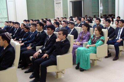 Увеличен лимит денежных переводов для туркменских студентов - hronikatm.com - Россия - Белоруссия - Туркмения