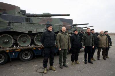 Мариуш Блащак - Матеуш Моравецкий - Польша поставила Украине первые танки Leopard - obzor.lt - Россия - Украина - Киев - Польша - Ес