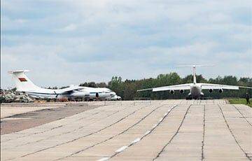 Взрывы на аэродроме в Мачулищах: поврежден самолет - charter97.org - Украина - Белоруссия
