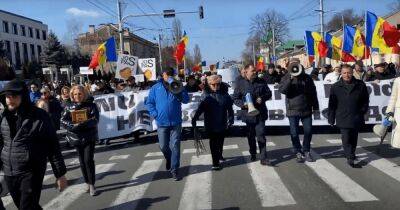 Митинг сторонников РФ в Молдове закончился дракой: полиция задержала 54 человека (видео) - focus.ua - Россия - Украина - Молдавия - Кишинев - Протесты