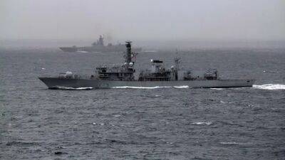 Британский военный корабль сопровождал российский фрегат в водах вблизи Великобритании - unn.com.ua - Россия - Украина - Киев - Англия - Испания - Великобритания