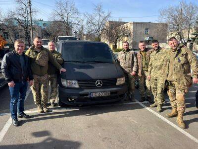 Андрей Андреев и команда киевских волонтеров приобрели для ВСУ еще один автомобиль - politeka.net - Украина