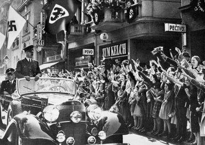 Адольф Гитлер - Ровно 84 года назад нацисты оккупировали Прагу: фото и видео - vinegret.cz - Германия - Чехия - Прага - Чсср