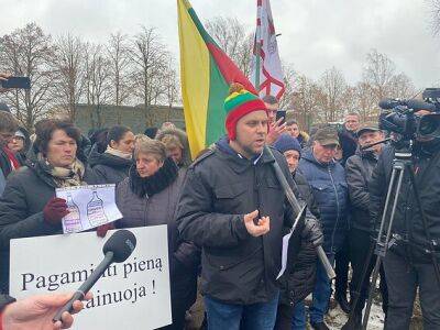 Молочные фермеры Литвы 23 марта обещают большую акцию протеста - obzor.lt - Литва - Ес