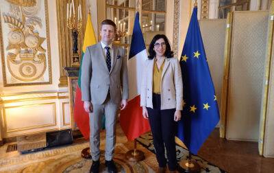 Во Франции - Кайрис обсудил с французской коллегой будущий сезон литовской культуры во Франции - obzor.lt - Украина - Франция - Литва - штат Виргиния
