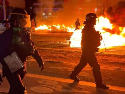 Во Франции - Протесты во Франции из-за пенсионной реформы: правоохранители применили слезоточивый газ против митингующих - unn.com.ua - Украина - Киев - Франция - Париж - Лион - Протесты
