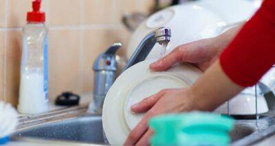 Почему нельзя мыть посуду в гостях - cxid.info
