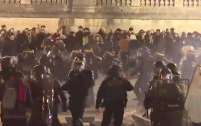 Во Франции - Массовые протесты во Франции: удержится ли правительство - korrespondent.net - Украина - Франция - Париж - Протесты
