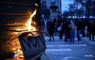 Элизабет Борн - Во Франции - Во Франции новые протесты, задержаны сотни людей - korrespondent.net - Украина - Франция - Париж