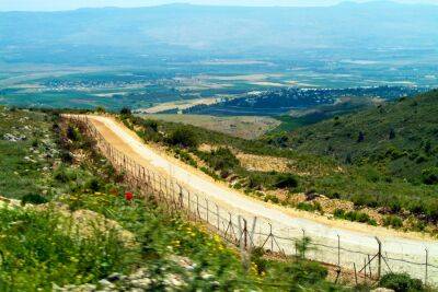 Инцидент на ливанской границе: бульдозер ЦАХАЛа подорвался на мине - news.israelinfo.co.il - Ливан