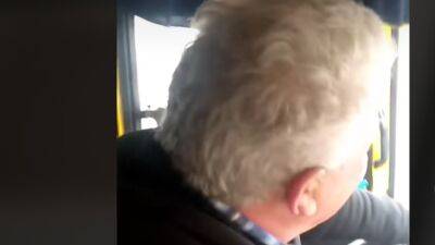 Защитника в балаклаве выгнали из маршрутки, разгорелся скандал: "Водитель считает, что..." - politeka.net - Украина