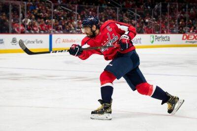 Александр Овечкин - Горди Хоу - Овечкин вышел на второе место в истории НХЛ по голам для игроков старше 36 лет - sport.ru - Вашингтон