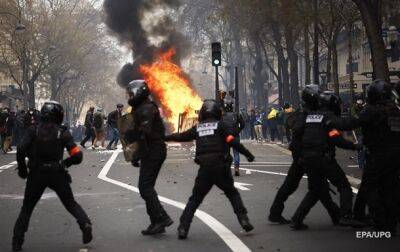 Эммануэль Макрон - Поджоги и уличные бои. Бунт против реформы Макрона - korrespondent.net - Украина - Франция - Париж