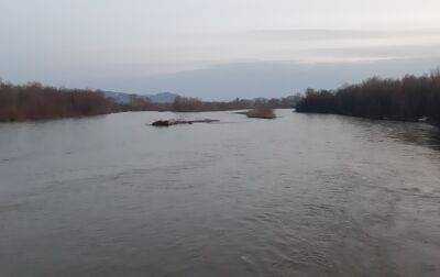 Закарпатье предупредили о резком росте уровня воды в реках - korrespondent.net - Украина - Закарпатья