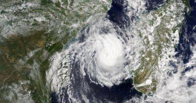 Прошел более 8 000 км. Смертоносный циклон "Фредди" побил сразу несколько рекордов - focus.ua - Украина - Австралия - Зимбабве - Мадагаскар - Мозамбик - Реюньон - Малави - Маврикий