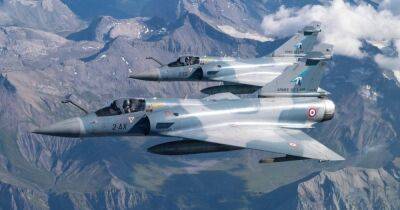 Себастьян Лекорню - Франция опровергла намерения закупить для Украины 40 истребителей Mirage 2000, – СМИ - focus.ua - Украина - Франция - Париж - Эмираты - Словакия