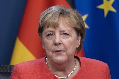 Штайнмайер Франк-Вальтер - Ангела Меркель (Angela Merkel) - Меркель будет удостоена самой высокой награды Федеративной Республики Германия - rusverlag.de - Германия
