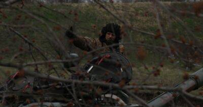 Максим Жорин - "Уничтожать врага не так легко": ВСУ удалось провести ряд контратак под Бахмутом (видео) - focus.ua - Украина