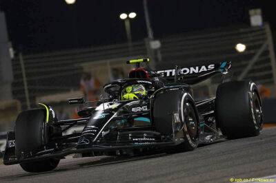 Льюис Хэмилтон - Джордж Расселл - Карлос Сайнс - Aston Martin - Хэмилтон: Борьба с Фернандо доставила мне удовольствие - f1news.ru - Бахрейн