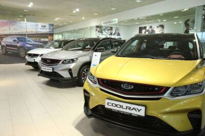 Lada Granta - Geely Coolray стала самой продаваемой иномаркой за последнюю неделю - autostat.ru - Россия