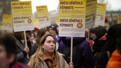 Жан-Люк Меланшон - Протест против пенсионной реформы: женщины в первых рядах - ru.euronews.com - Франция - Париж