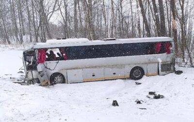 В России пассажирский автобус столкнулся с грузовиком, есть погибшие - korrespondent.net - Россия - Украина - Брянск - Чита - Брянская обл.