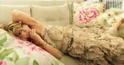 Голди Хоун снялась для обложки глянца и рассказала, как проспала свой единственный "Оскар" - focus.ua - США - Украина - Лондон - Лос-Анджелес